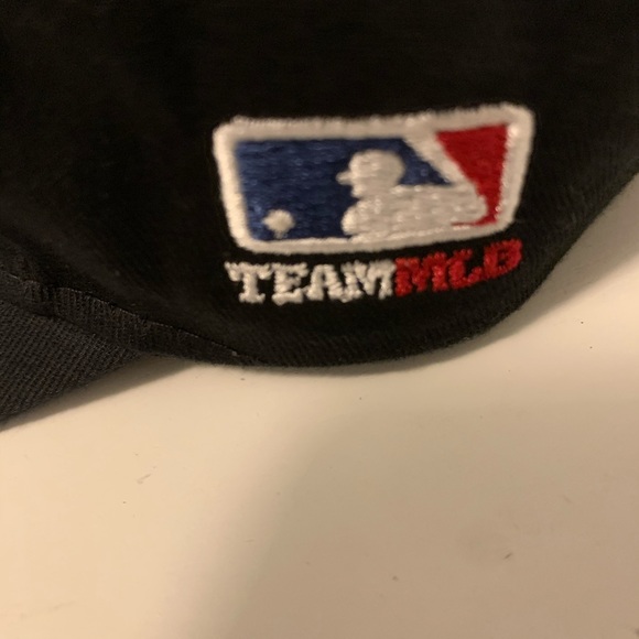 Varsity Letter P Baseball Mom Hat - Picture 4 of 4